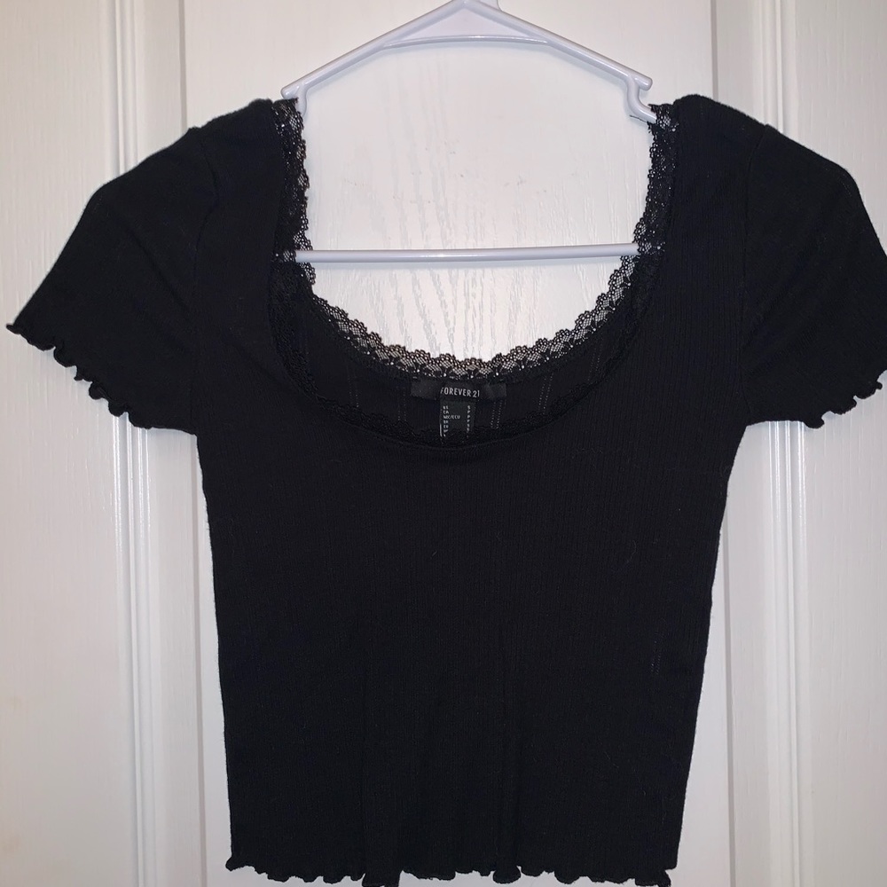Black crop top